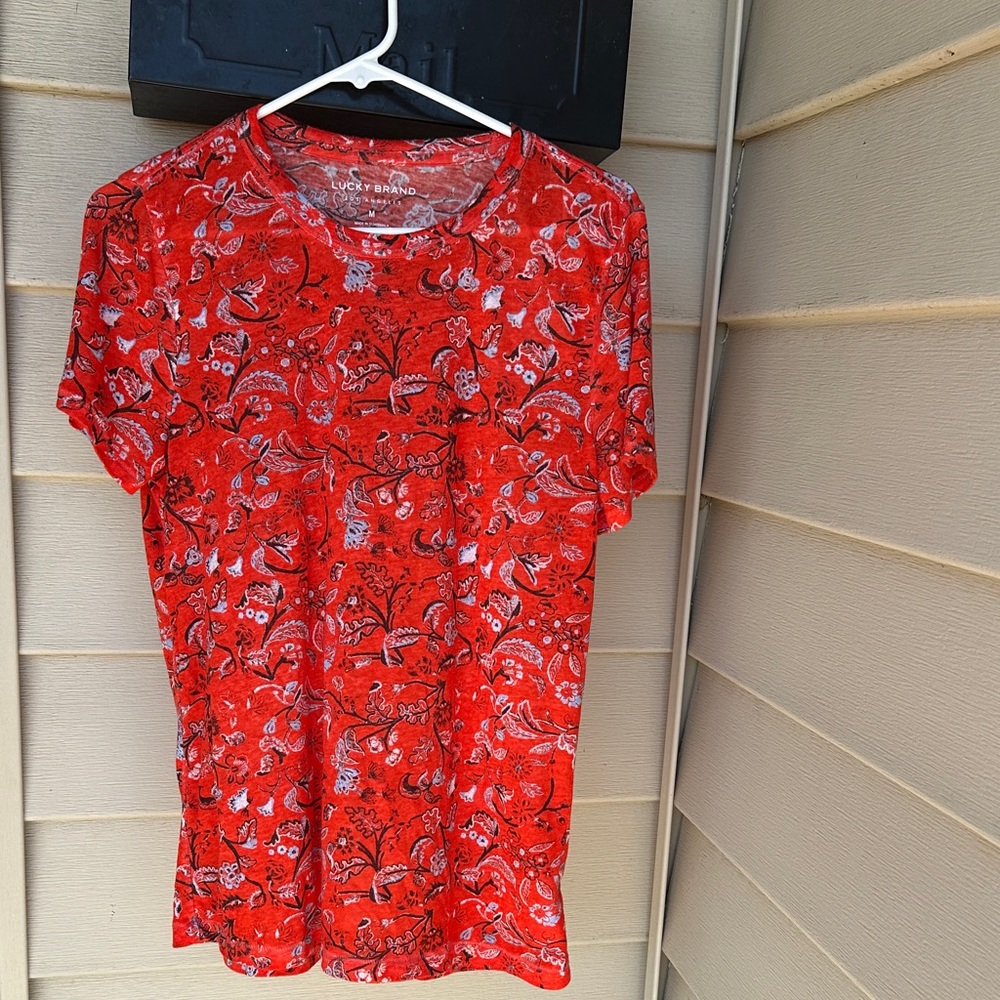 Lucky Brand Red Paisley T-Shirt, Size M